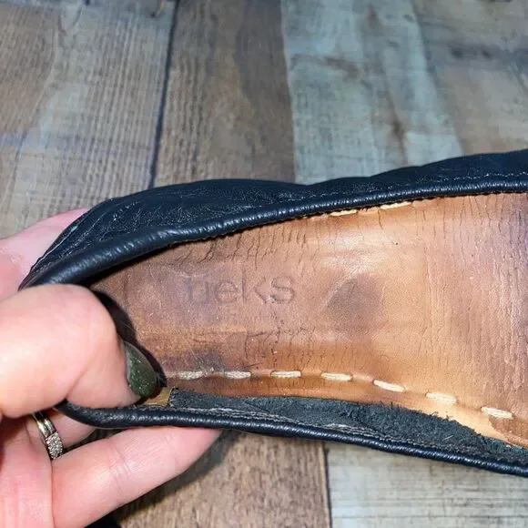 Matte black tieks